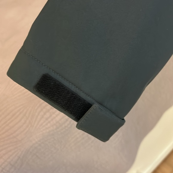 Men’s Vans Mountain Edition Jacket - Picture 5 of 11